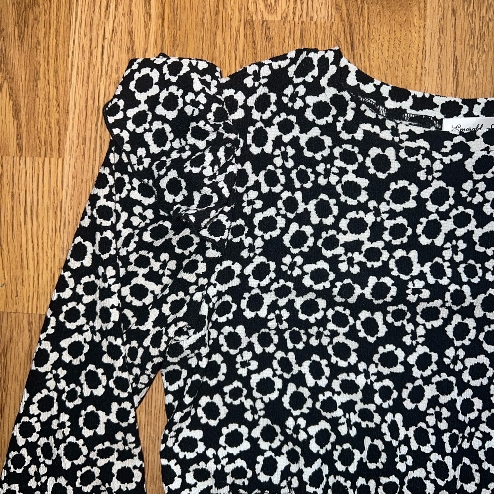 Dress - Picture 4 of 5